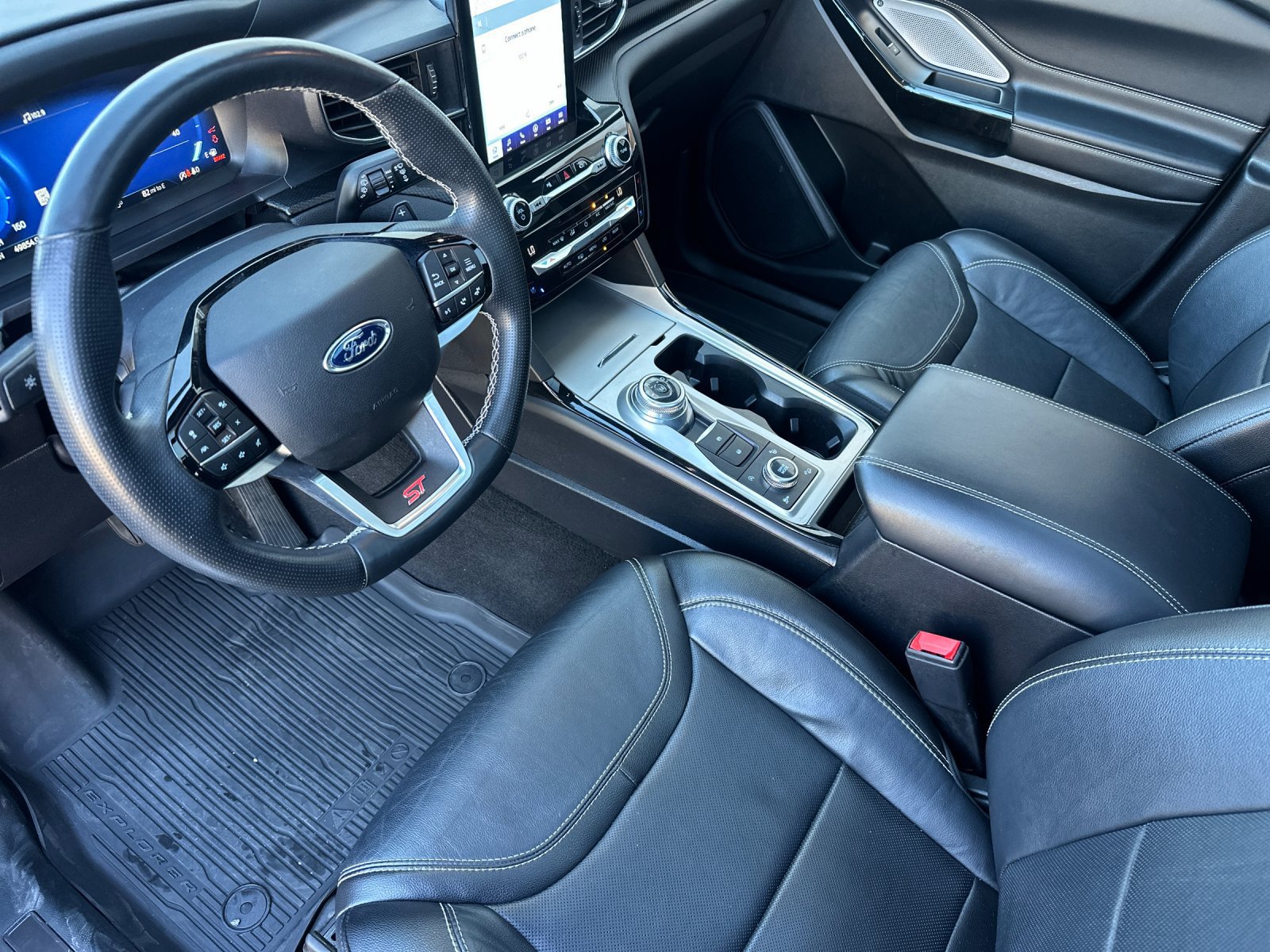 Certified 2021 Ford Explorer ST w/ Equipment Group 401A AWD/4WD image 9
