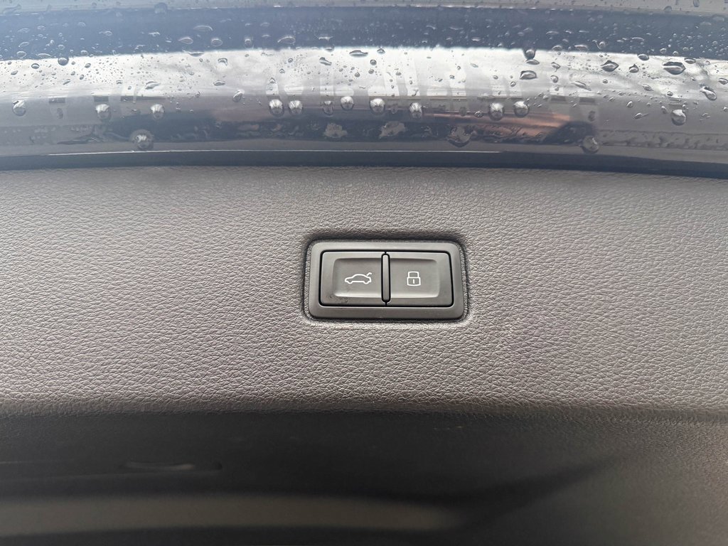 Used 2025 Audi Q7 3.0T Premium Plus image 22