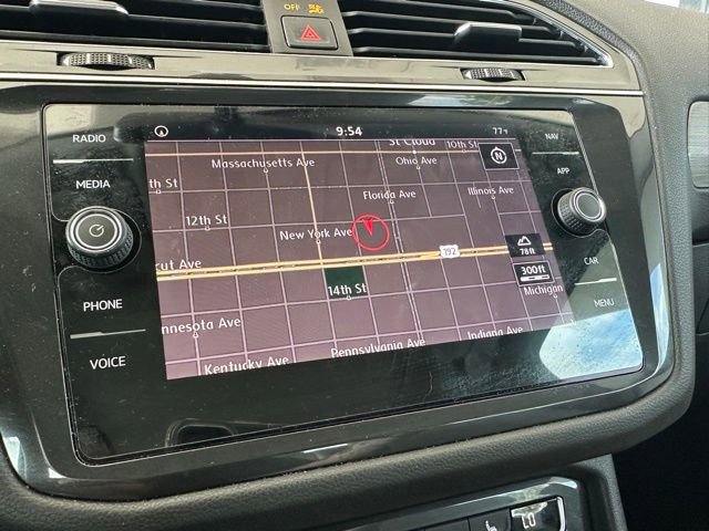 Used 2019 Volkswagen Tiguan SEL FWD image 19