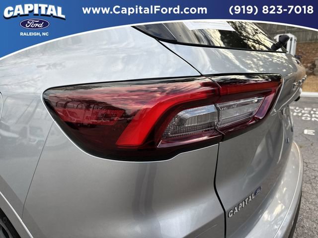 Certified 2024 Ford Escape ST-Line w/ Tech Pack #1 AWD/4WD image 15