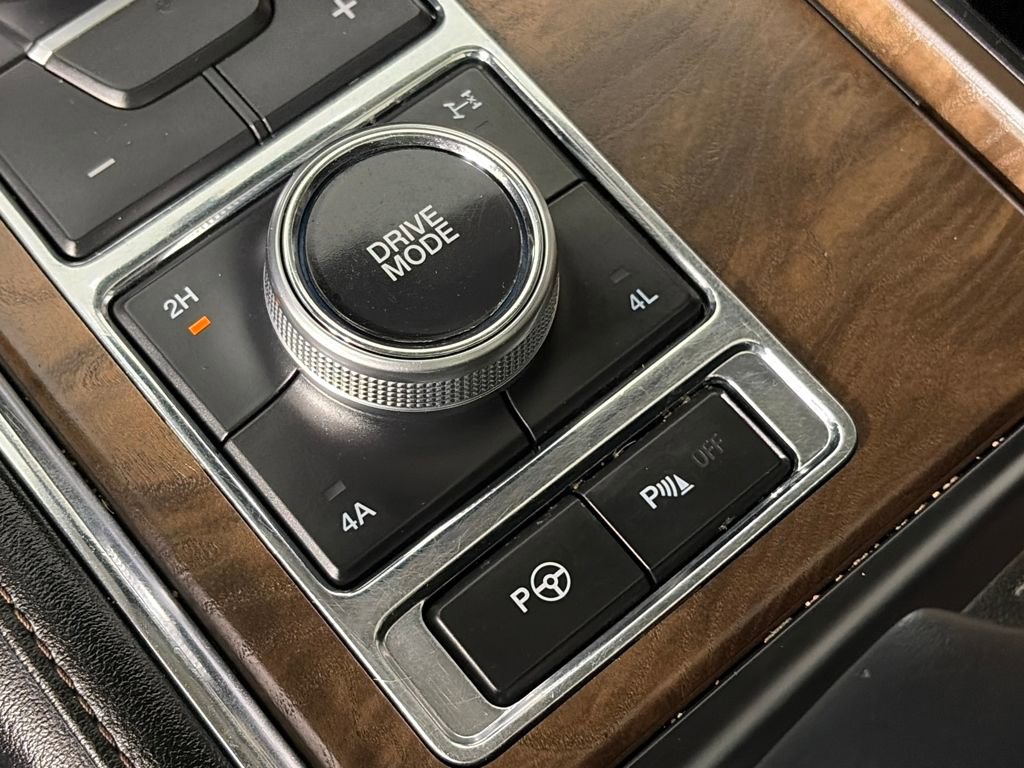 Certified 2019 Ford Expedition Max Platinum image 23