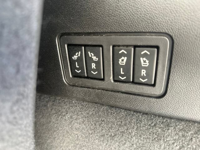 Used 2023 Cadillac XT6 Premium Luxury FWD image 30