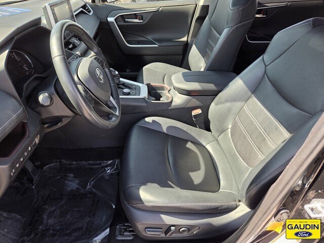 Used 2020 Toyota RAV4 Limited AWD/4WD image 11