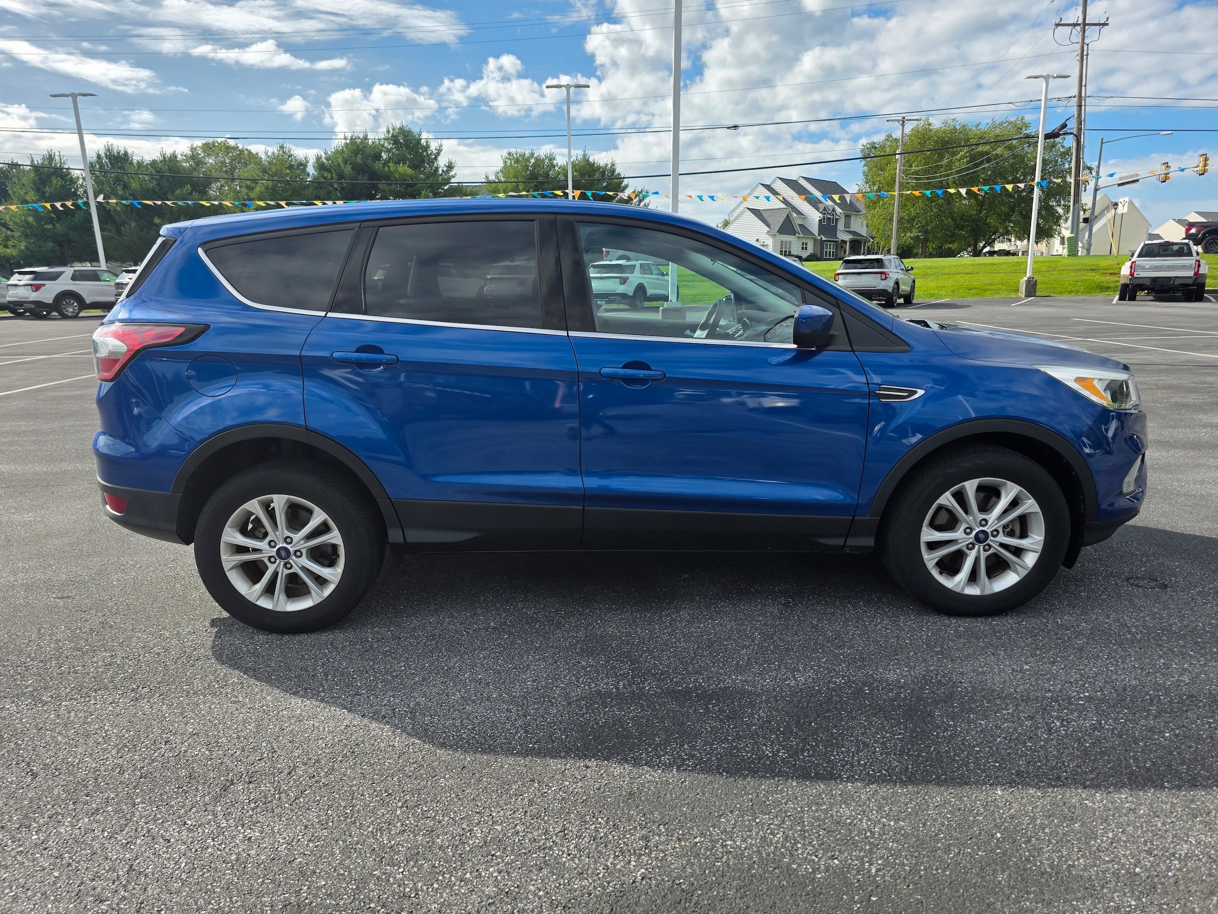 Certified 2017 Ford Escape SE AWD/4WD image 6