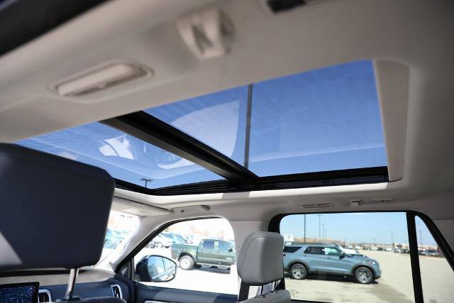 Certified 2025 Ford Expedition Max Active image 30