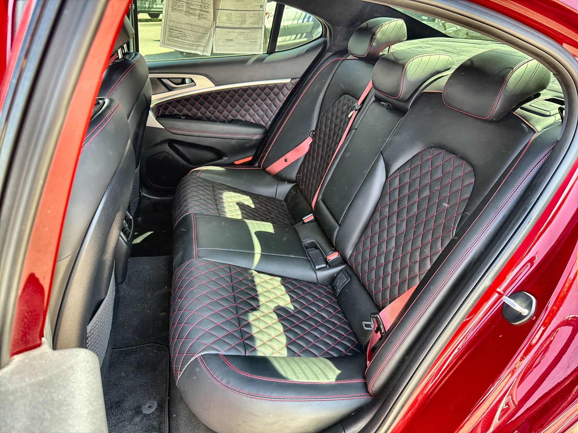 Used 2022 Genesis G70 3.3T RWD image 23