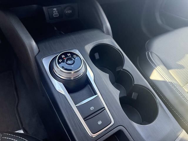 Certified 2025 Ford Escape Platinum image 29
