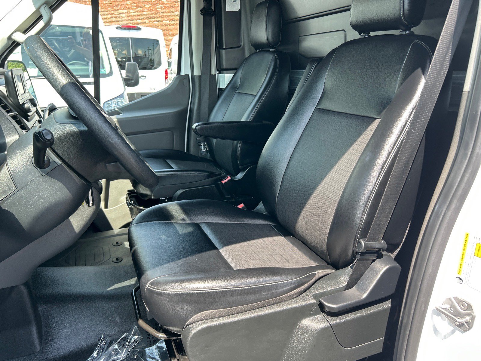 Certified 2024 Ford Transit 250 148 Medium Roof Extended AWD w/ Load Area Protection Package image 7