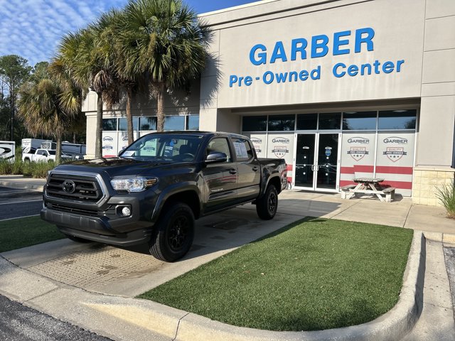 Used 2022 Toyota Tacoma SR5 w/ Technology Package RWD image 8