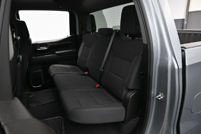 Used 2024 Chevrolet Silverado 1500 LT AWD/4WD image 30