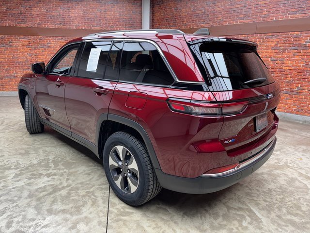 Used 2022 Jeep Grand Cherokee Limited 4xe image 4