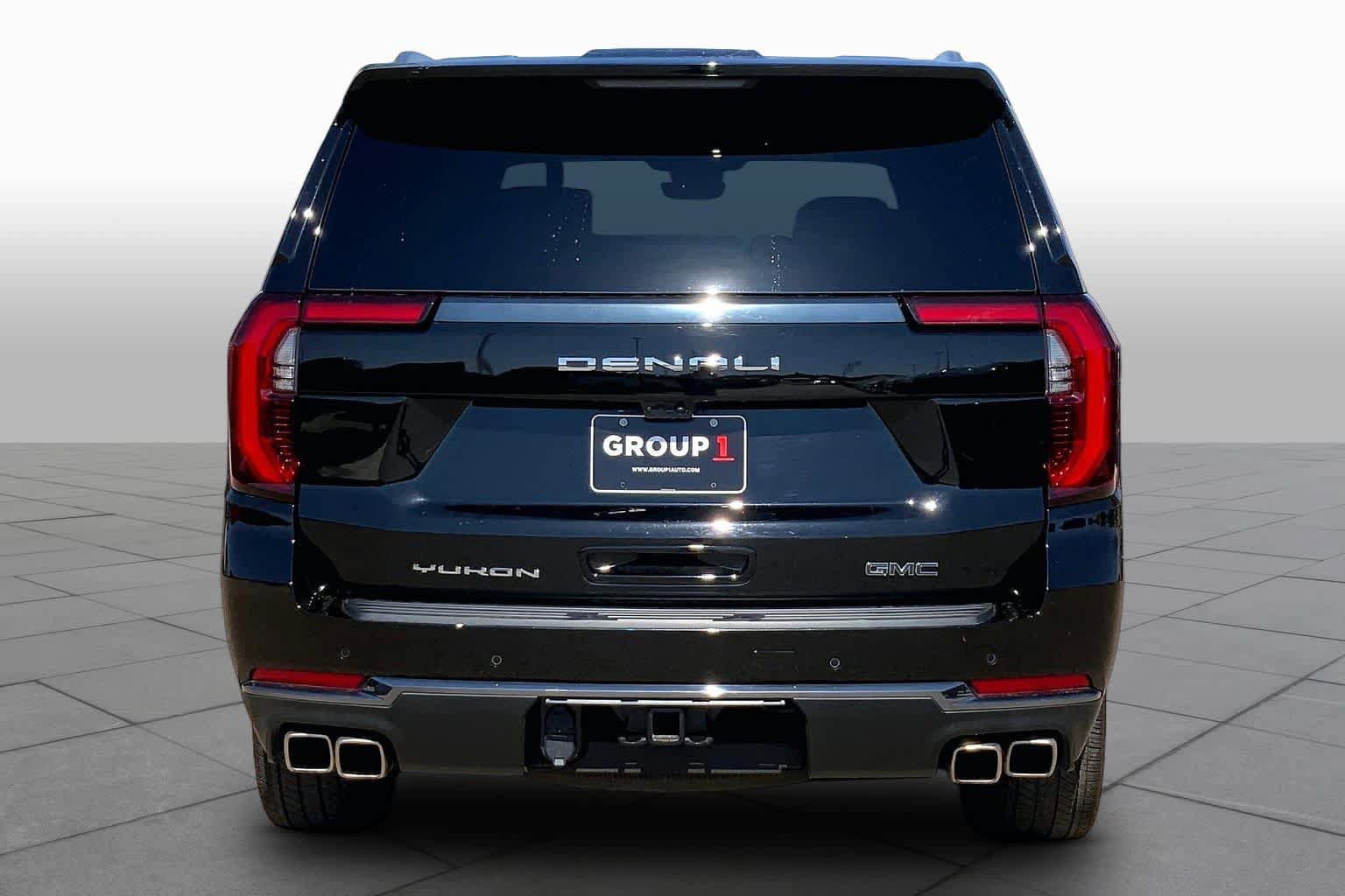 Used 2025 GMC Yukon Denali Ultimate AWD/4WD image 5