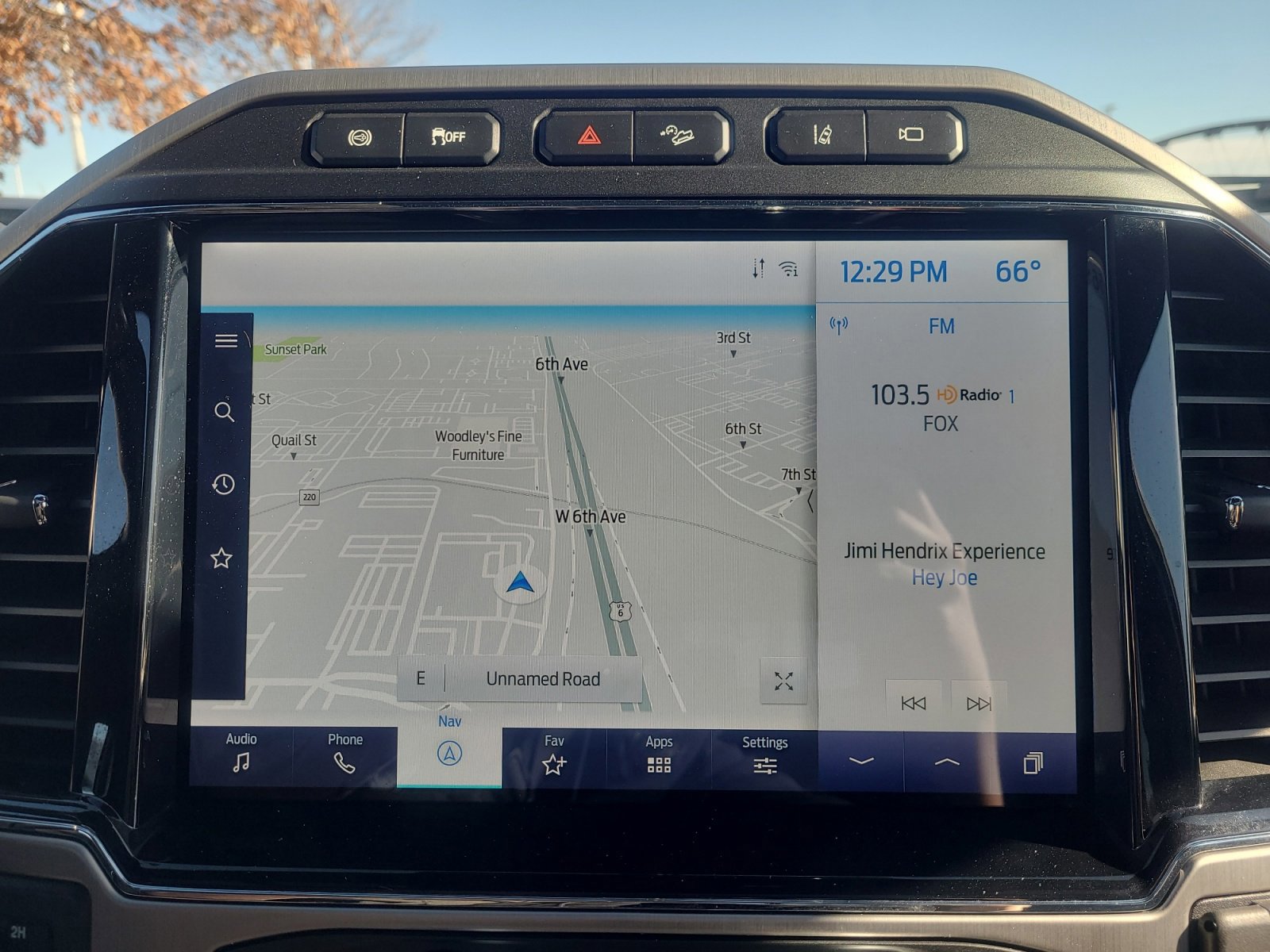 Certified 2022 Ford F350 Platinum image 28