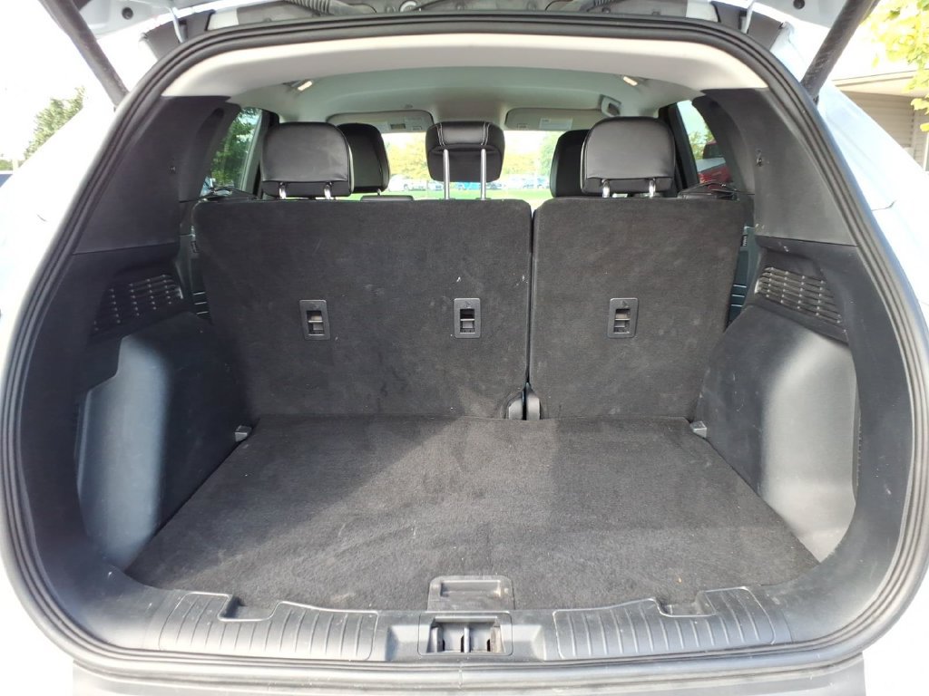 Certified 2025 Ford Escape Platinum AWD/4WD image 8