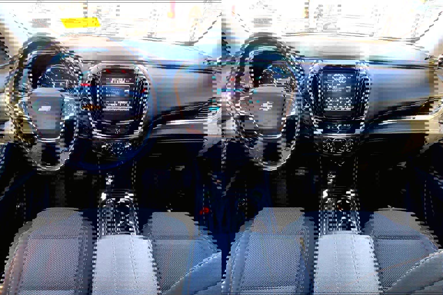 Used 2019 Chevrolet Traverse LT image 13