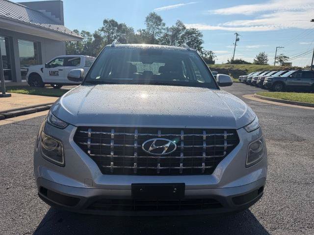 Used 2025 Hyundai Venue SEL FWD image 8