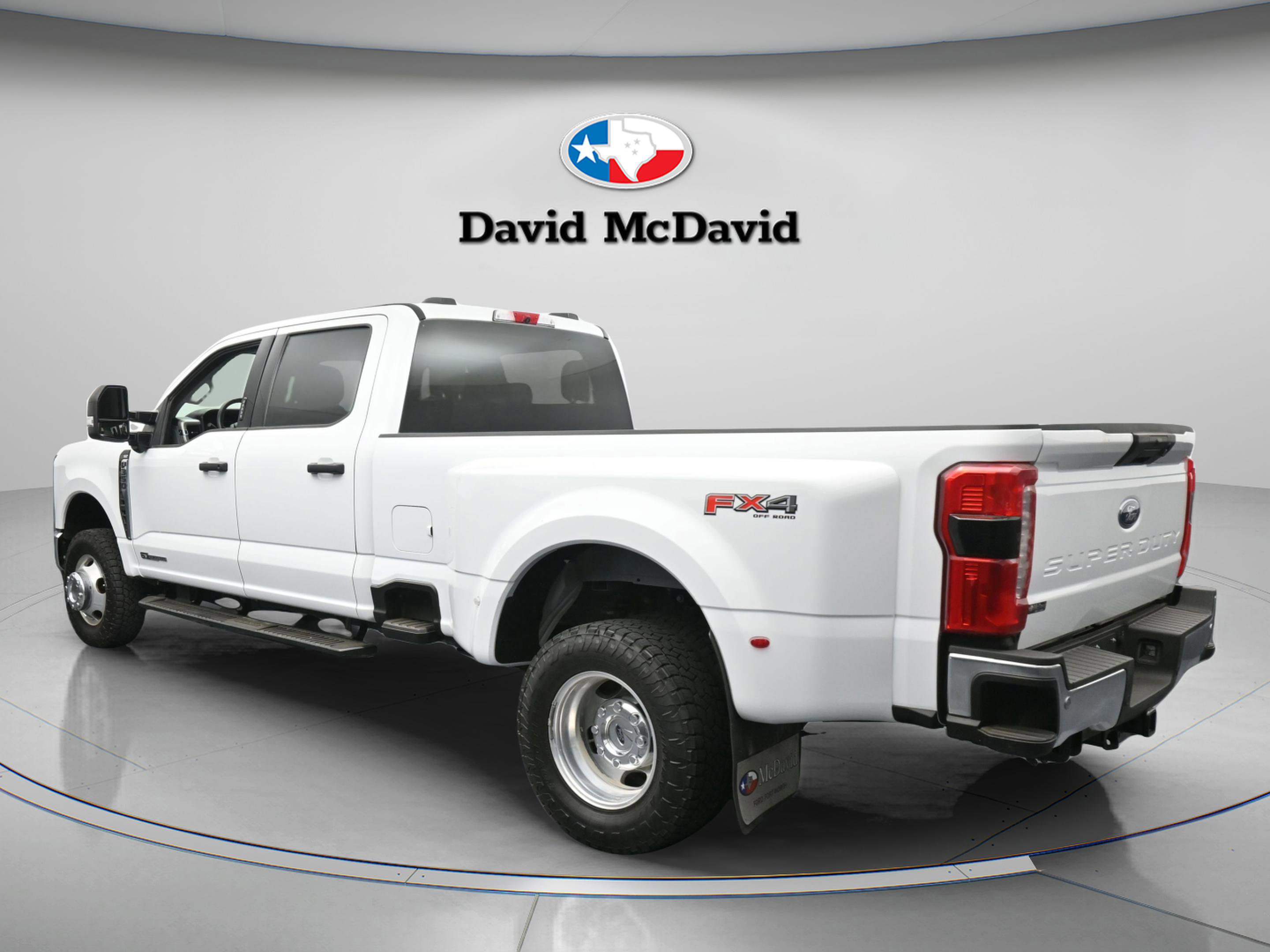 Certified 2024 Ford F350 XLT w/ 360-Degree Camera Package image 9