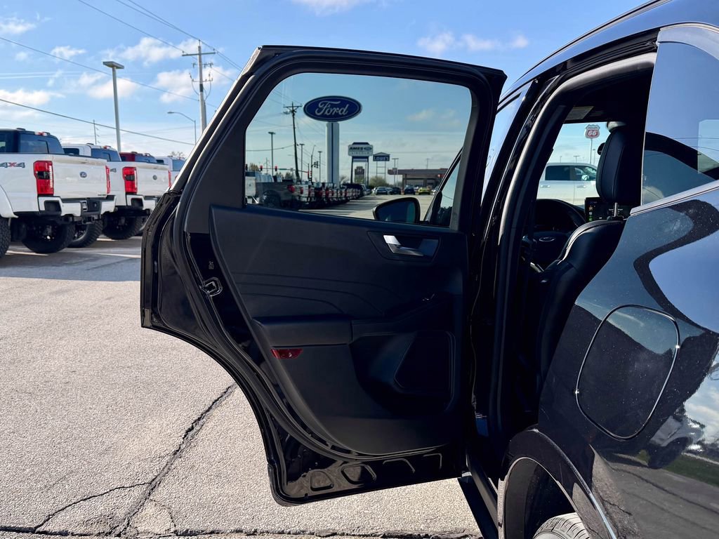 Certified 2024 Ford Escape ST-Line w/ Tech Pack #1 image 15