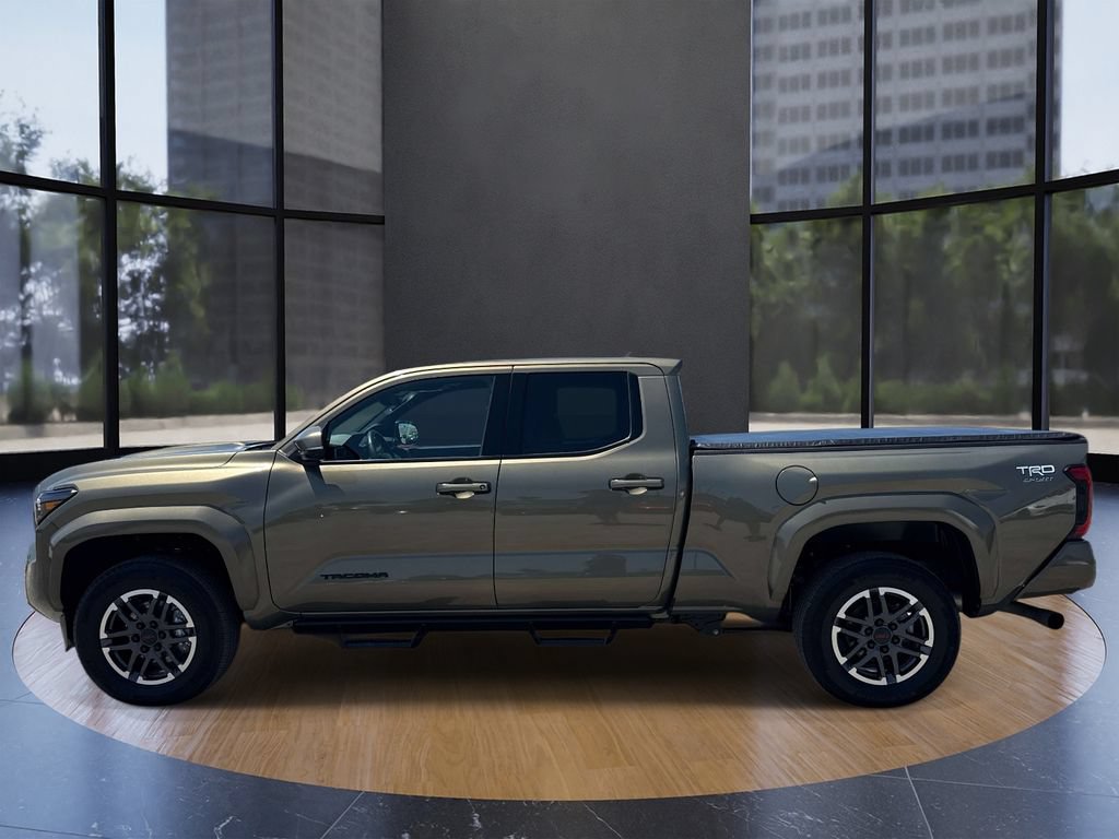 Used 2024 Toyota Tacoma TRD Sport AWD/4WD image 5