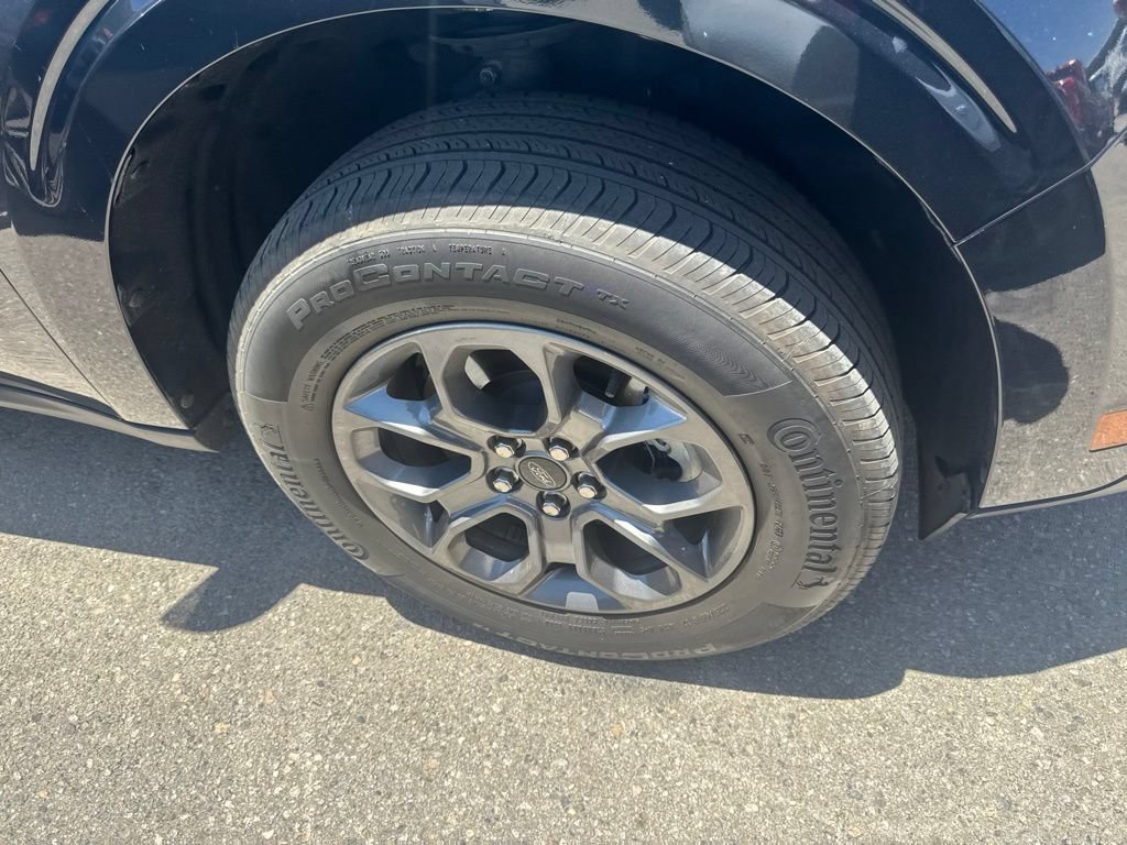 Certified 2023 Ford Maverick XLT w/ Equipment Group 300A Standard AWD/4WD image 4