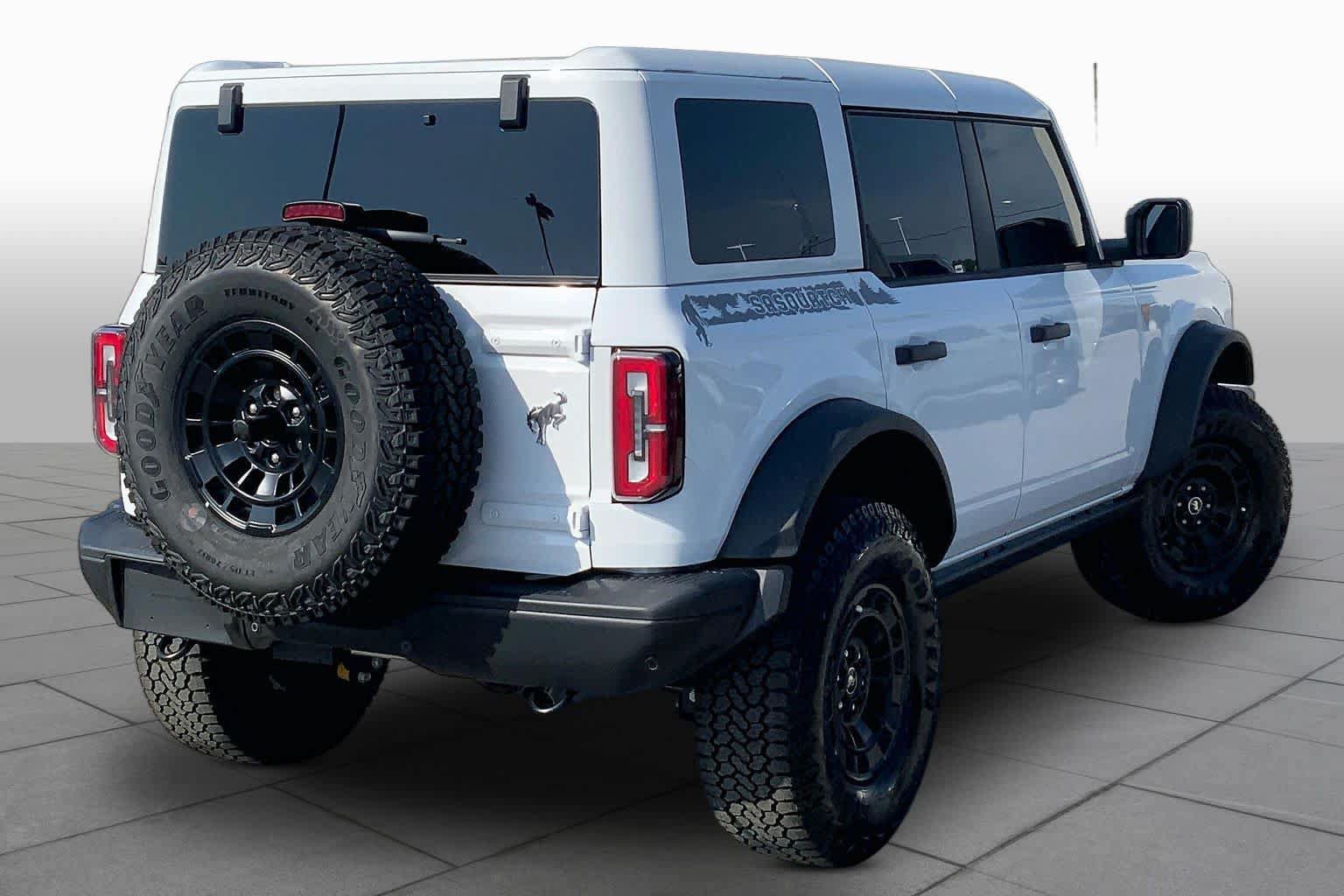 Certified 2026 Ford Bronco Badlands w/ Sasquatch Package AWD/4WD image 13