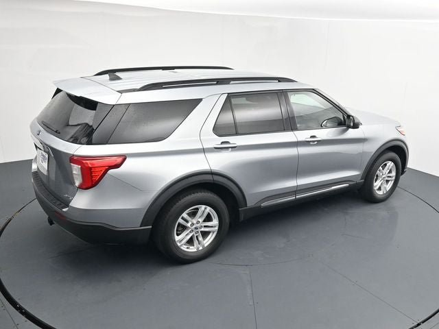 Certified 2022 Ford Explorer XLT w/ Equipment Group 202A AWD/4WD image 35