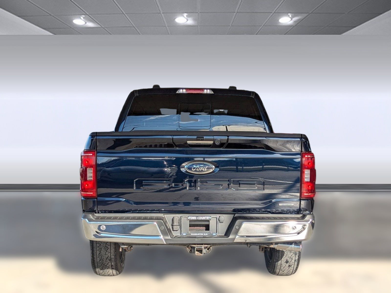 Certified 2022 Ford F150 XLT w/ Equipment Group 302A High image 9