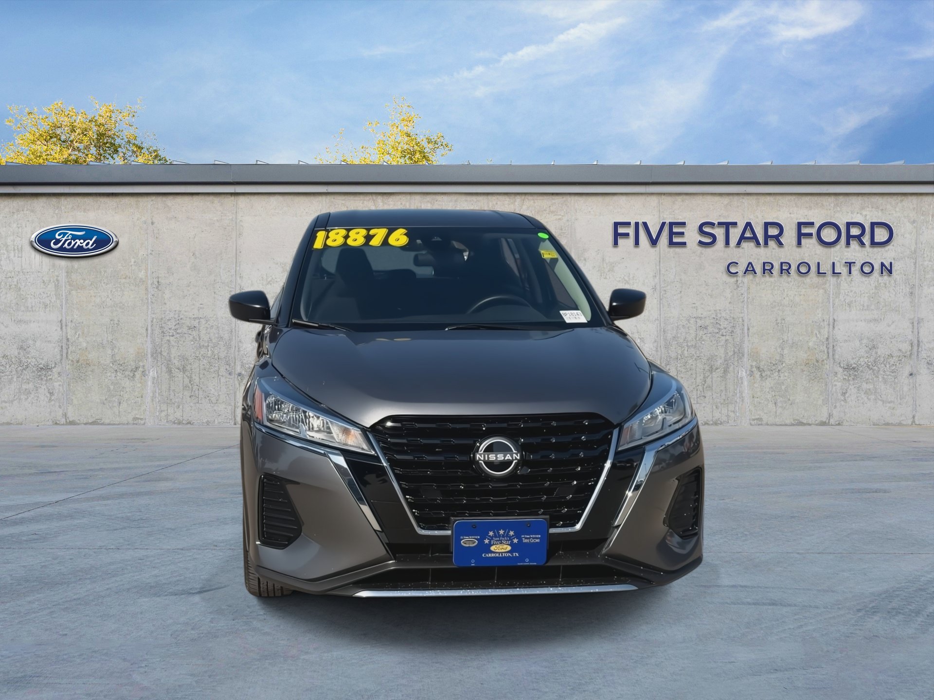 Used 2024 Nissan Kicks S FWD image 3
