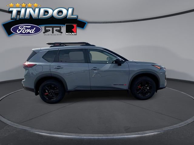 Used 2025 Nissan Rogue SV AWD/4WD image 10