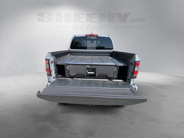 Used 2025 Nissan Frontier PRO-4X AWD/4WD image 23