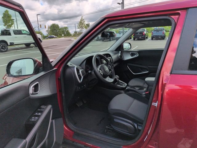 Used 2022 Kia Soul LX FWD image 25