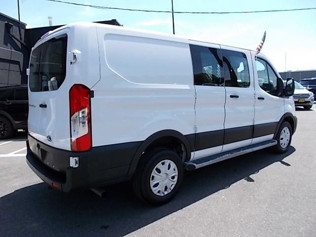 Certified 2025 Ford Transit 250 Low Roof w/ Exterior Upgrade Package RWD image 5