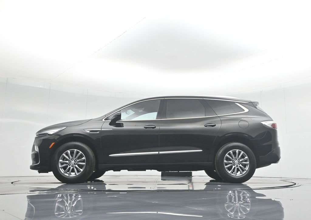 Used 2024 Buick Enclave Premium image 21