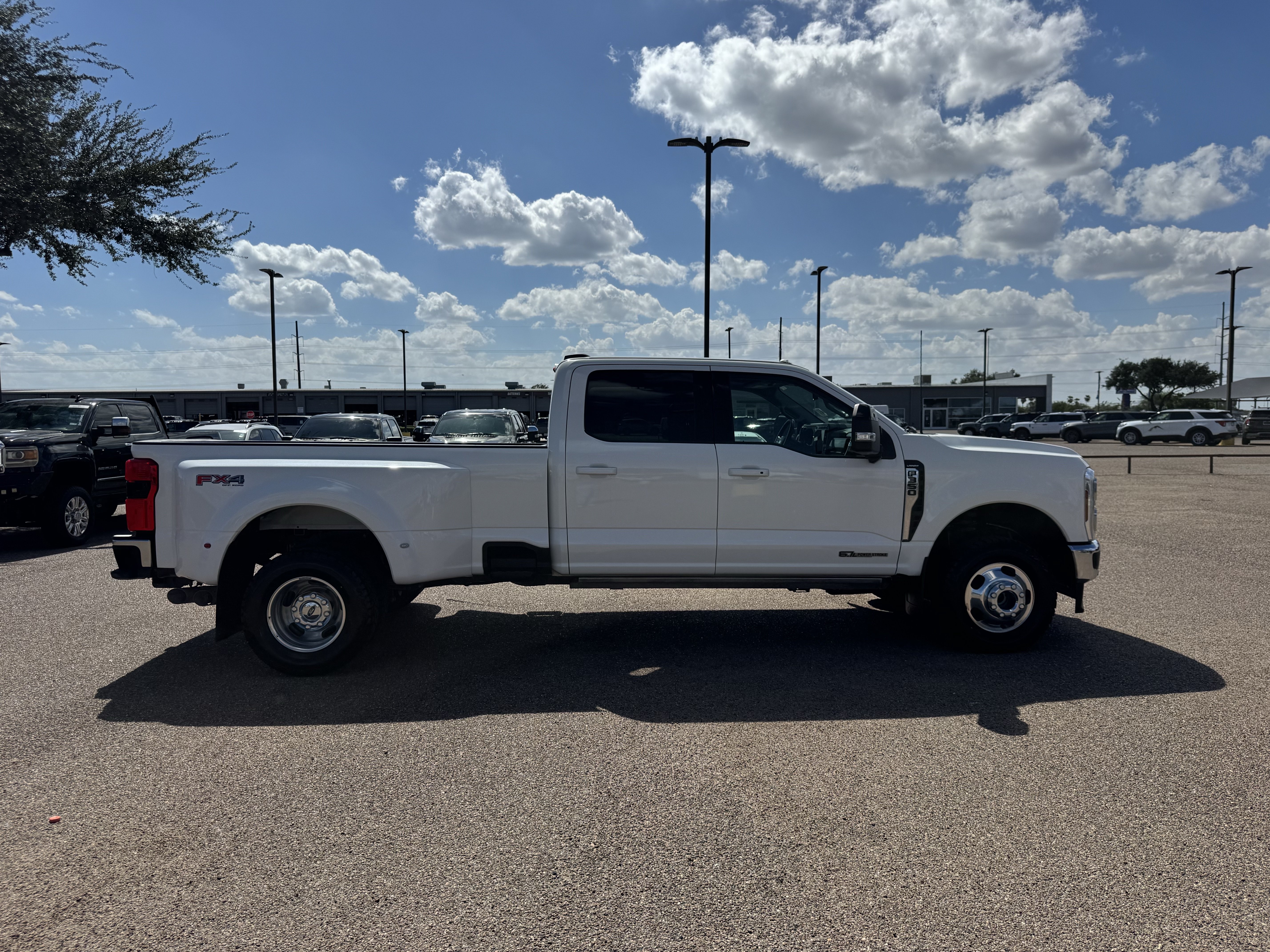 Certified 2024 Ford F350 Lariat w/ Lariat Ultimate Package AWD/4WD image 4