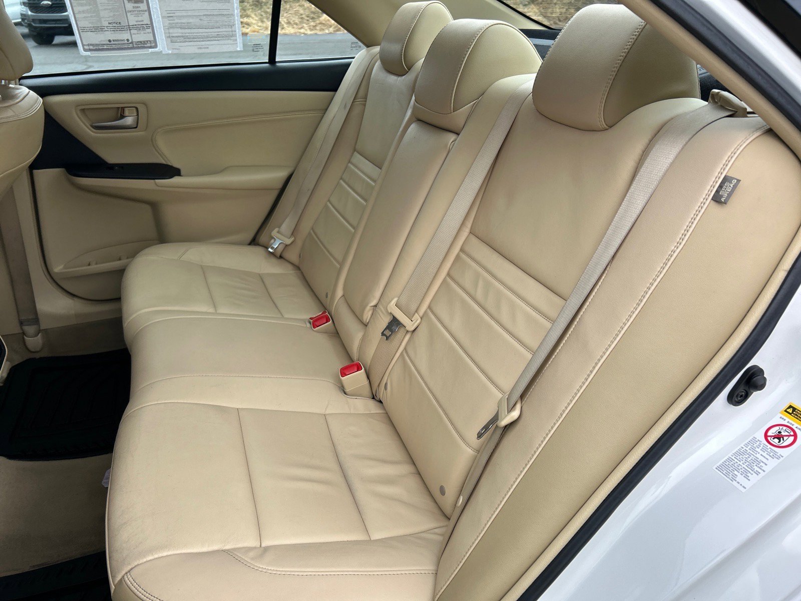 Used 2017 Toyota Camry XLE image 9