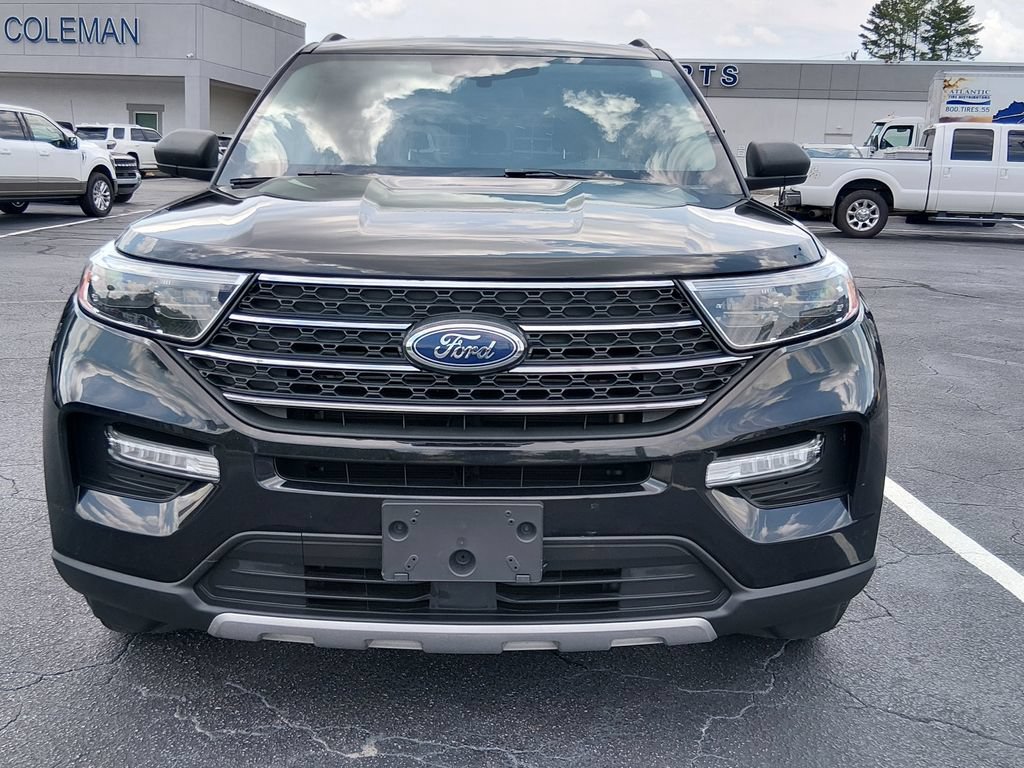 Certified 2023 Ford Explorer XLT w/ Equipment Group 202A AWD/4WD image 9