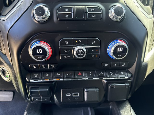 Used 2023 GMC Sierra 2500 Denali w/ Denali Ultimate Package AWD/4WD image 26