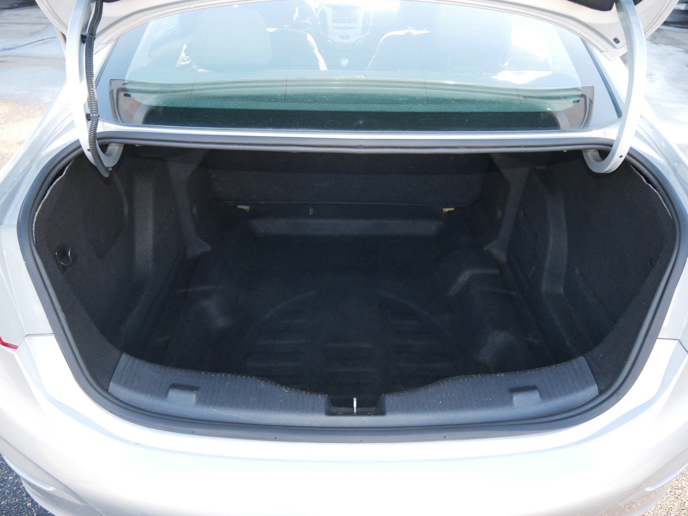 Used 2017 Chevrolet Cruze LS image 18