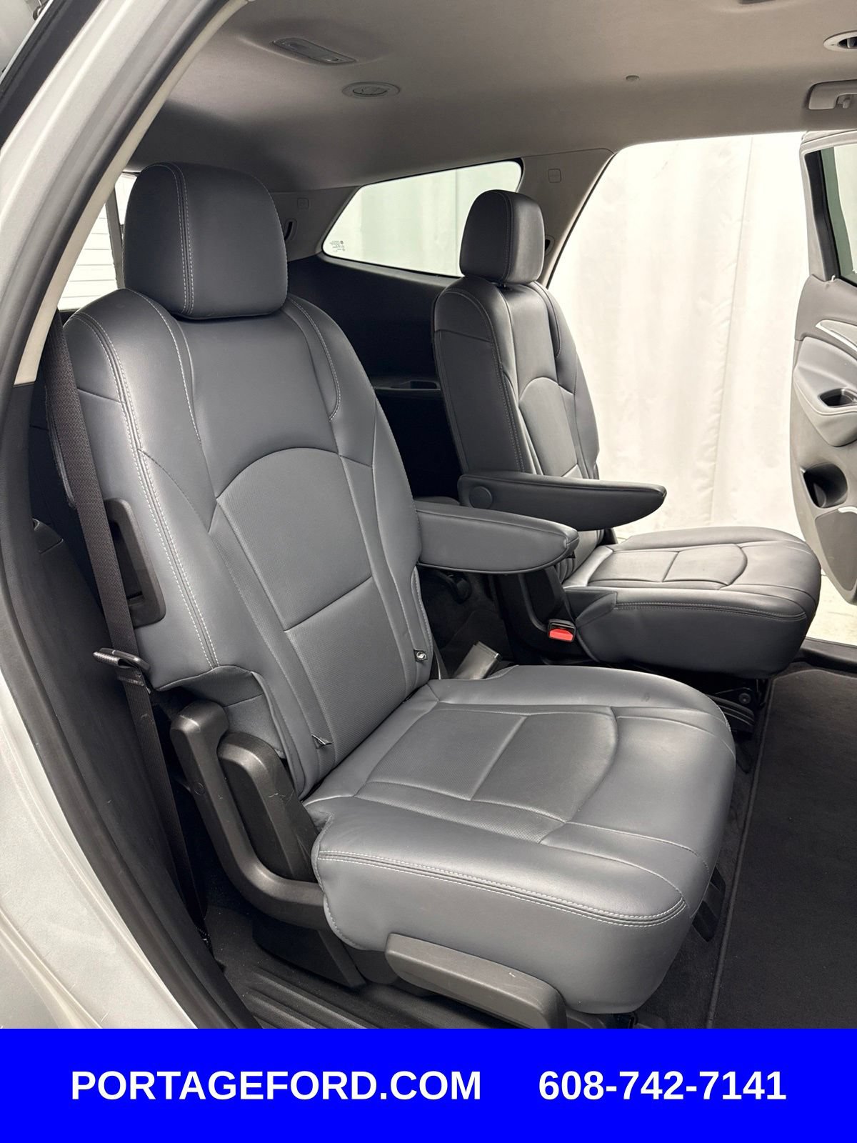 Used 2021 Buick Enclave Essence FWD image 31