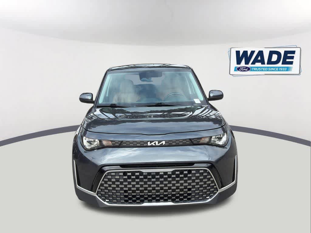 Used 2024 Kia Soul EX w/ Option Group 015 FWD image 2