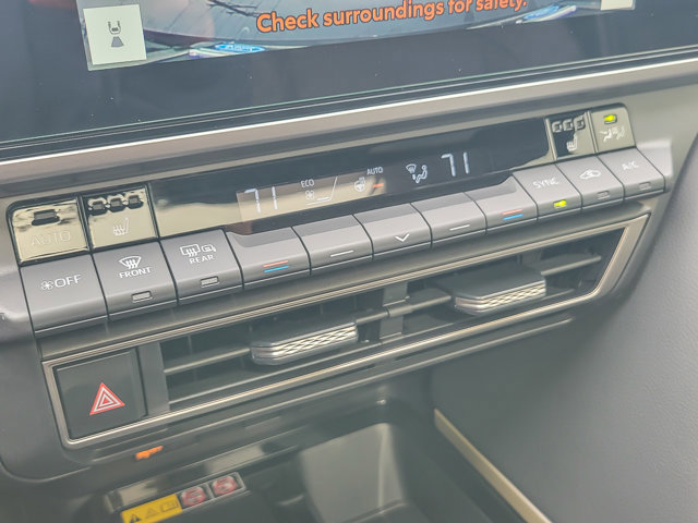 Used 2025 Toyota Camry XSE image 17