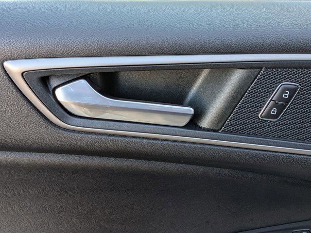 Certified 2022 Ford Edge ST-Line image 13