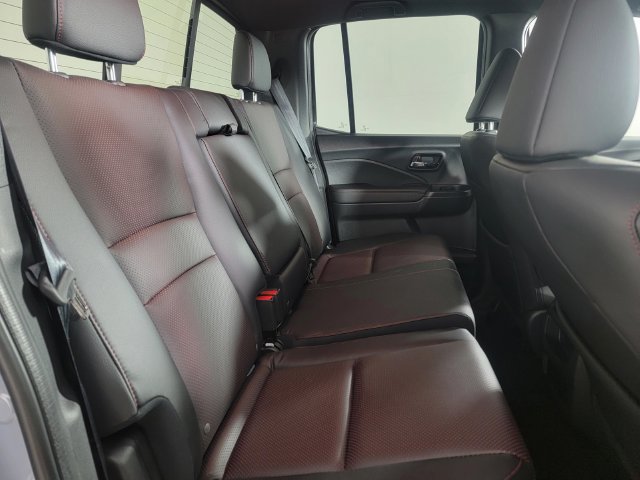 Used 2023 Honda Ridgeline Black Edition image 17