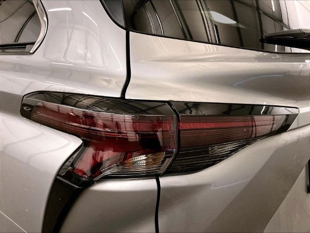 Used 2025 Toyota Sienna LE FWD image 29