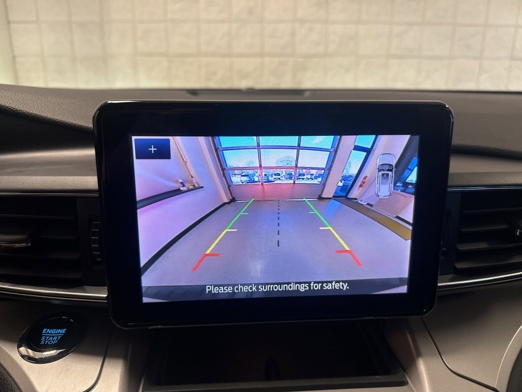 Certified 2023 Ford Explorer XLT w/ Equipment Group 202A image 10