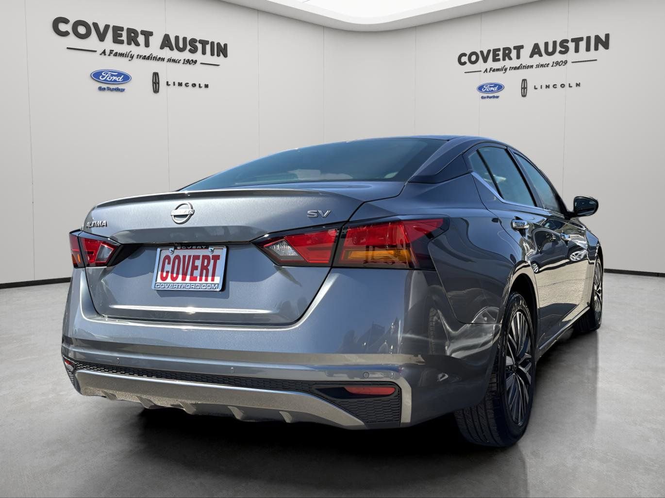 Used 2024 Nissan Altima 2.5 SV image 5