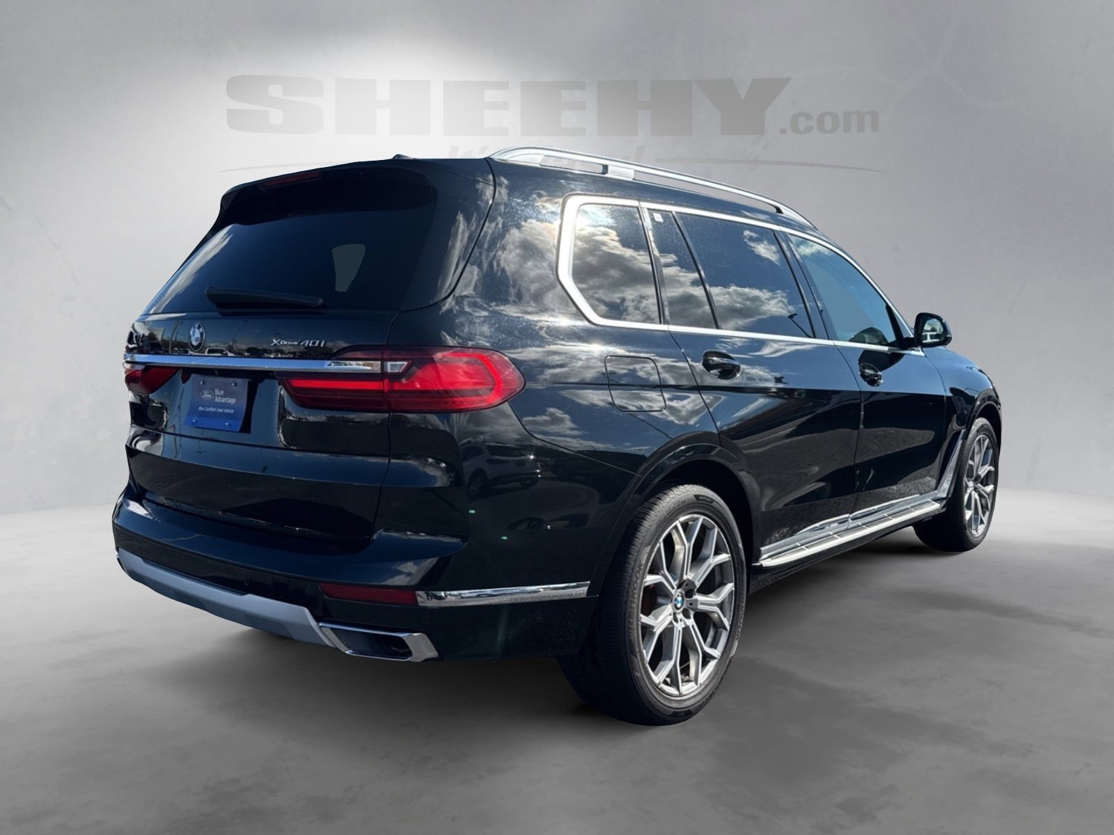 Used 2021 BMW X7 xDrive40i w/ Parking Assistance Package image 12