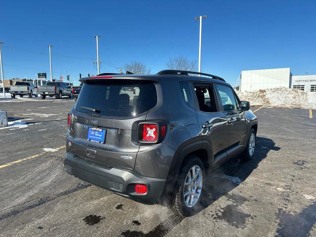 Used 2020 Jeep Renegade Latitude w/ Cold Weather Group image 7