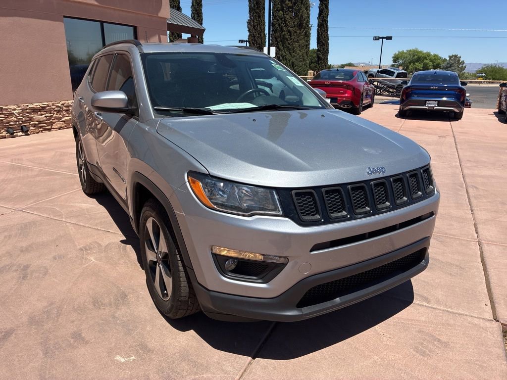 Used 2019 Jeep Compass Latitude w/ Popular Equipment Group FWD image 8