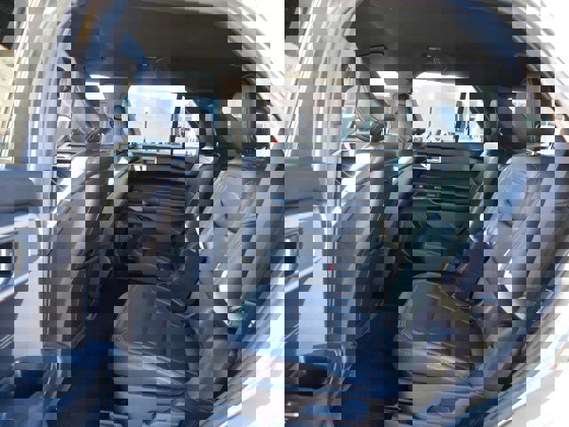 Certified 2020 Ford Explorer XLT w/ Equipment Group 202A image 17